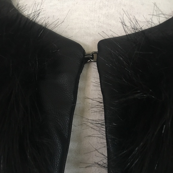 Faux Fur bomber jacket black - Picture 3 of 4